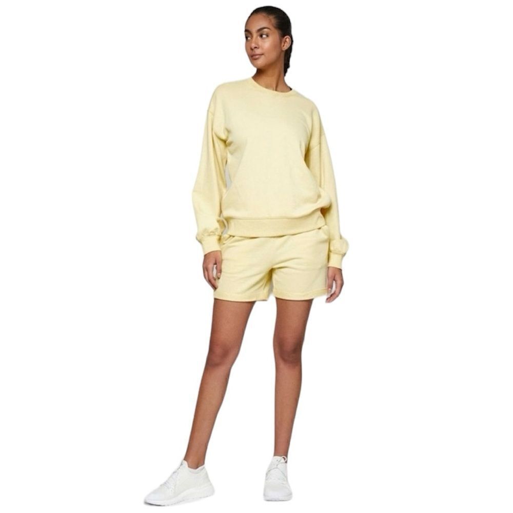 NWT Four Laps Rush Short in Banana Size L